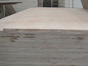 COMMERCIAL PLYWOOD